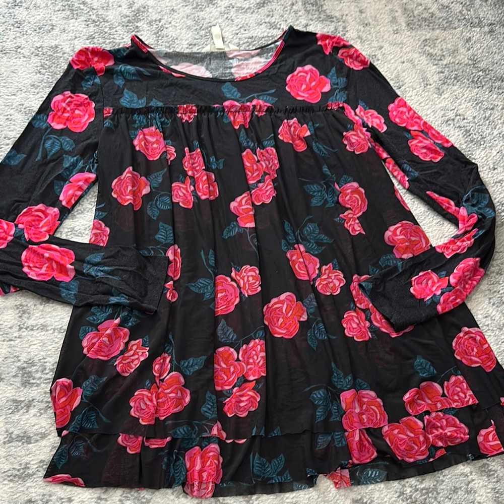 Matilda Jane black floral top. Size M.